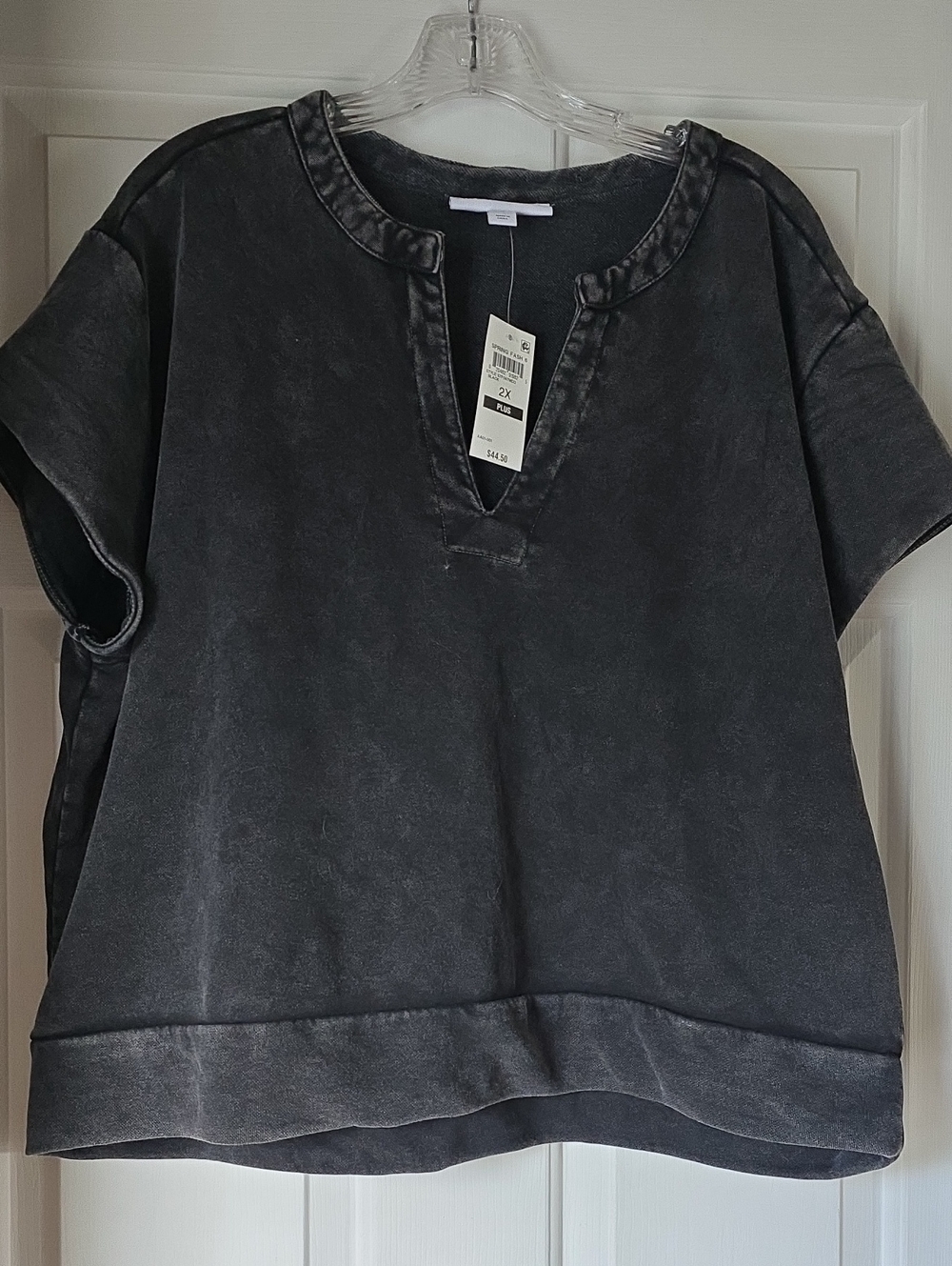 Washed Black Short-Sleeve V-Notch Cropped Pullover Top